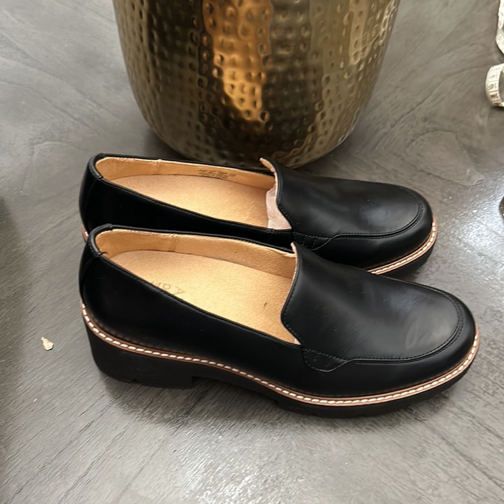 Naturalizer Women's, Cabaret Slip-On (WIDE) - Picture 11 of 13